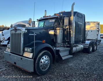 Main image Kenworth W900